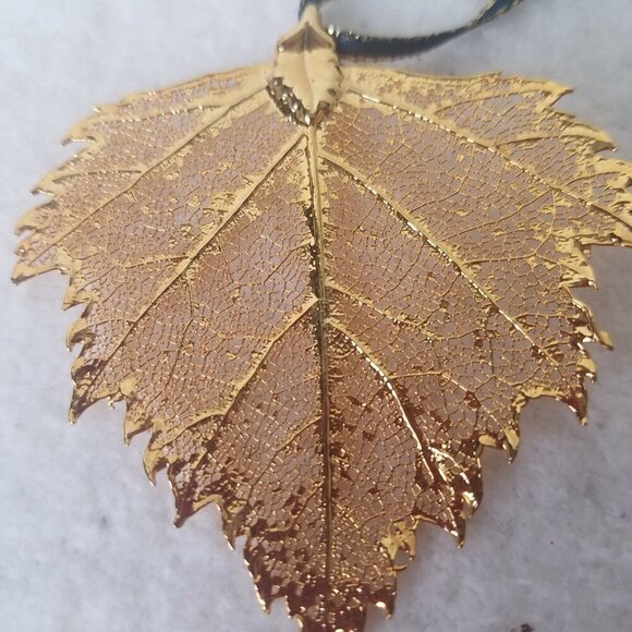 Pendant ornament Gold dipped NATURAL LEAF design‎ Filigree holiday Jewelry - Picture 3 of 4